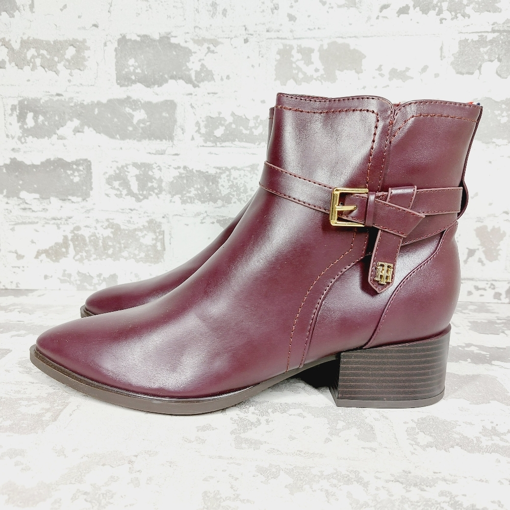NEW Tommy Hilfiger Jimina Burgundy Block Heel Buckle Ankle Boots F875